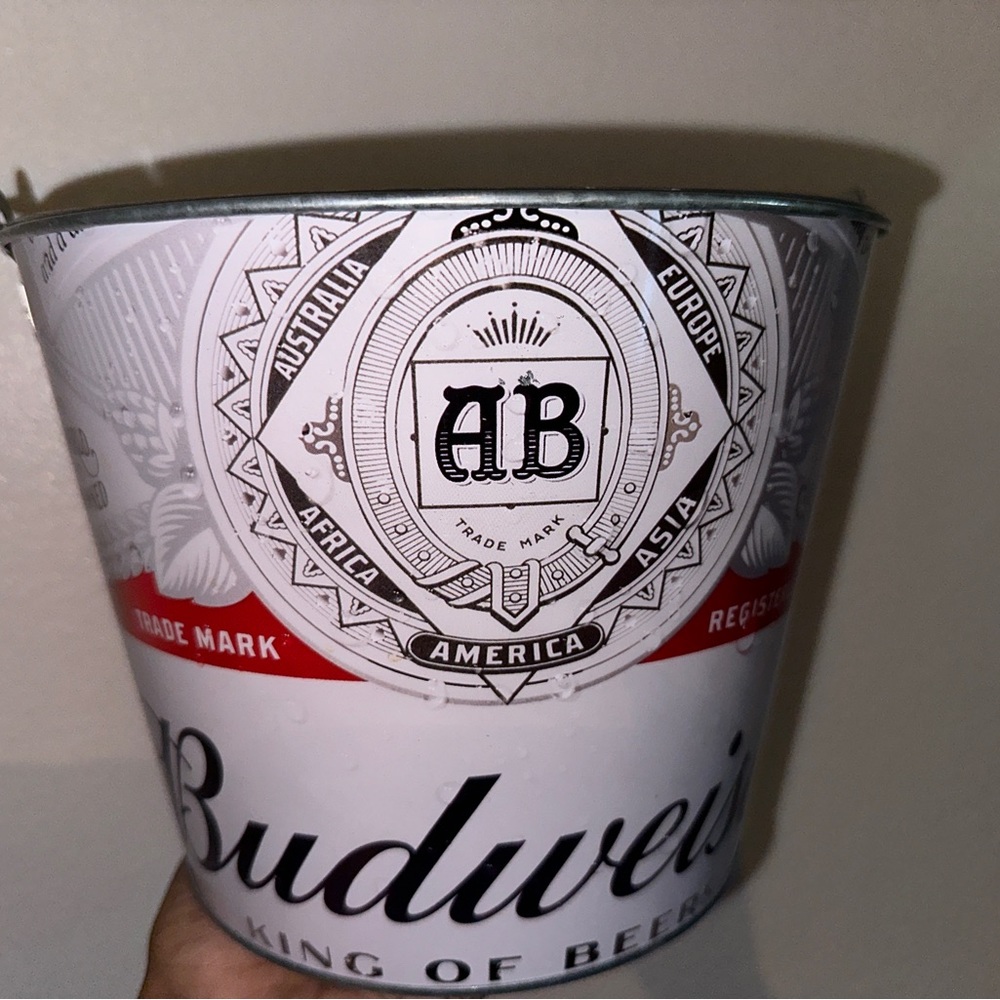 NWOT 🍺 METAL BUDWEISER “THIS BUD’S FOR YOU” BEER ICE BUCKET